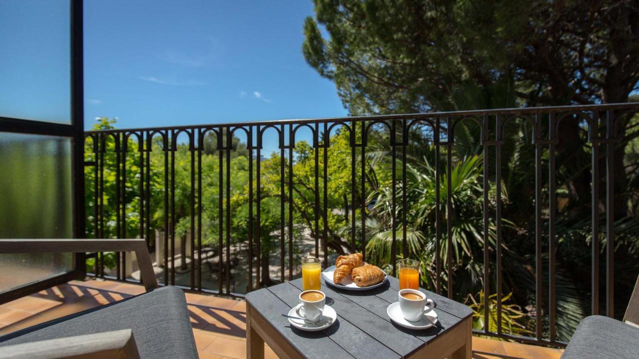 Mercure Centre Bompard La Corniche Hotel 4*