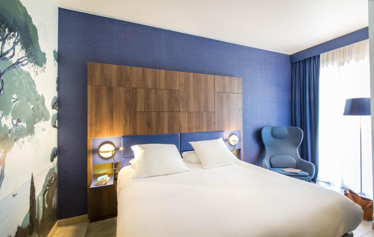 Hotel Mercure Centre Bompard La Corniche 4*